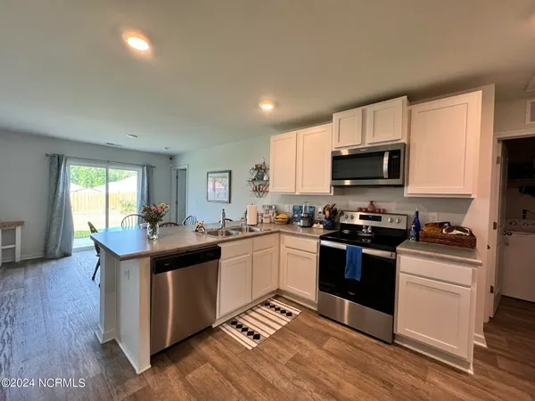 $1,925 | 665 Chester Way Northeast, Leland, NC 28451