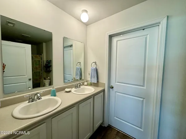 $1,925 | 665 Chester Way Northeast, Leland, NC 28451