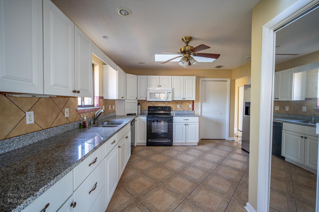 103 Sunset Circle Port St. Joe, FL 32456 - Photo 19 of 68