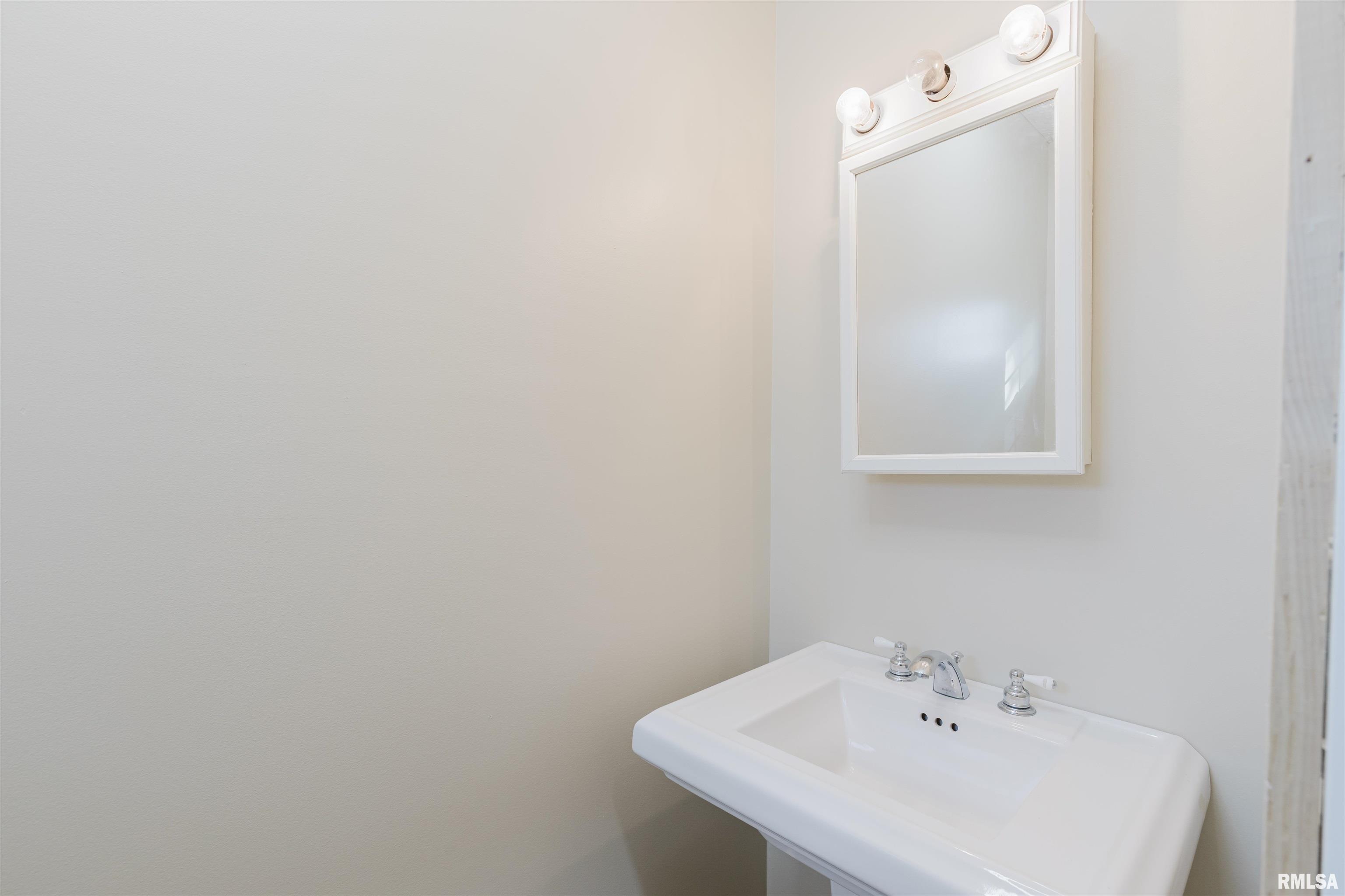 22053 Corinth Road Thompsonville, IL 62890 - Photo 40 of 42