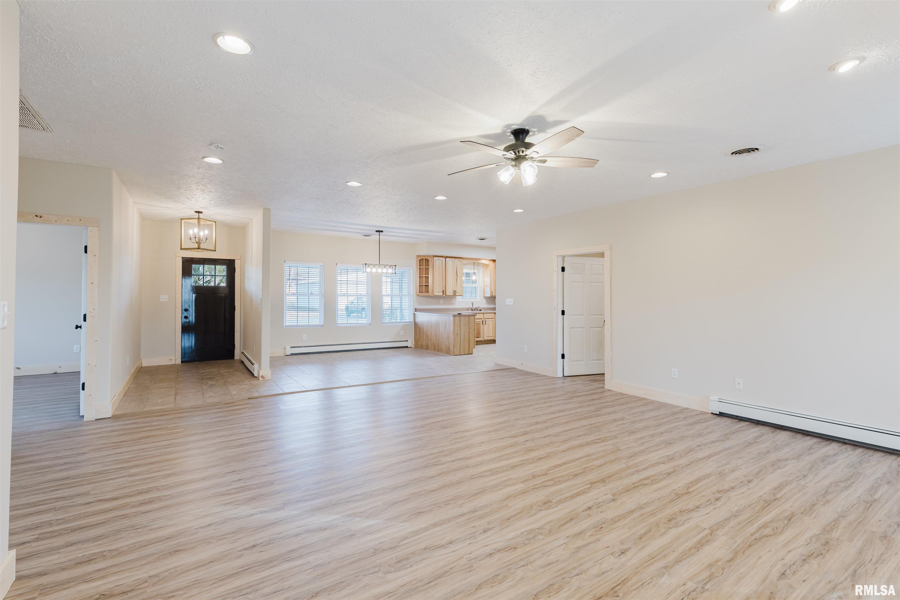 22053 Corinth Road Thompsonville, IL 62890 - Photo 5 of 42