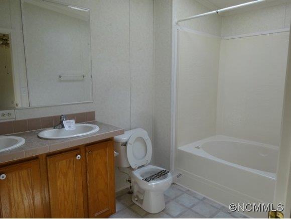 1203 Nickajack Road Franklin, NC 28734 - Photo 3 of 9 Gallery Image 3