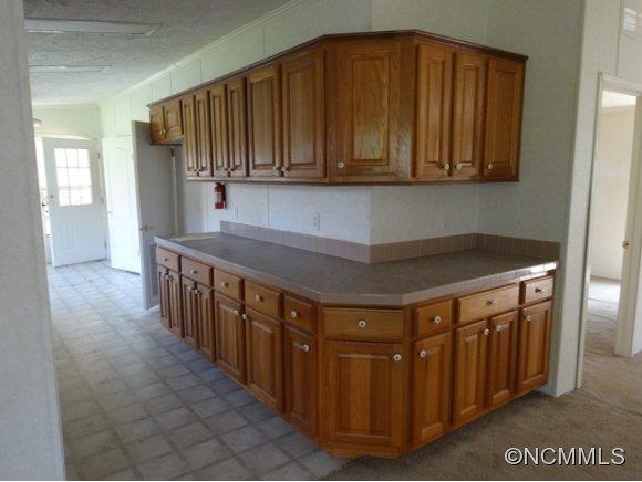 1203 Nickajack Road Franklin, NC 28734 - Photo 5 of 9 Gallery Image 5