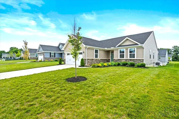 $399,999 | 4323 Cedar Grv Court, Batavia, OH 45103