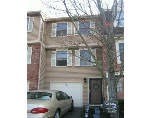276 Quail Run Road Venetia, PA 15367 - Photo 1 of 8 Exterior Front.