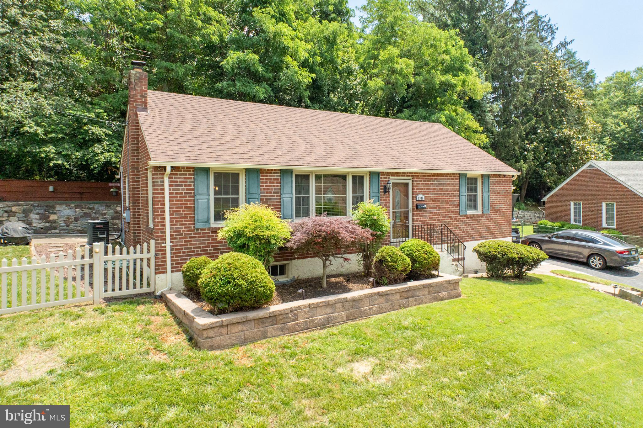 1346 Valley Road Woodlyn, PA 19094 - Photo 3 of 61 Gallery Image 3