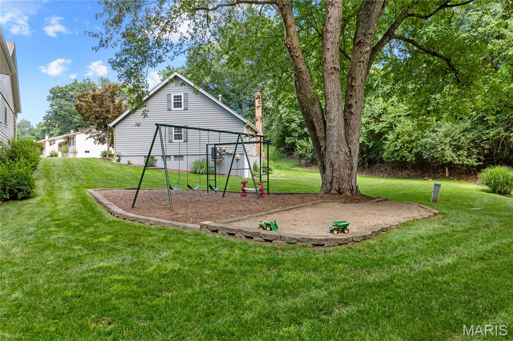 884 Village Brook Court Ballwin, MO 63021 - Photo 55 of 63