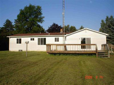 12478 North Genesee Road Clio, MI 48420 - Photo 2 of 11 20119810-1.JPG