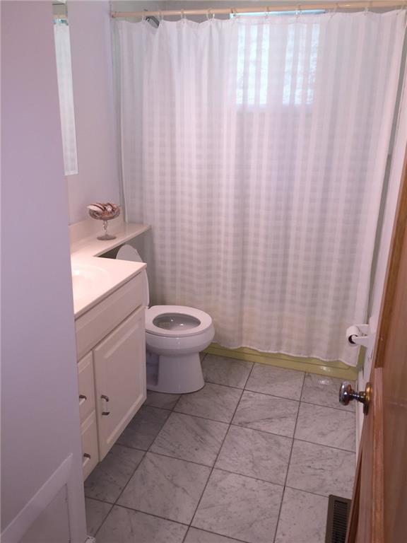 136 Winterset Road Baden, PA 15005 - Photo 13 of 21