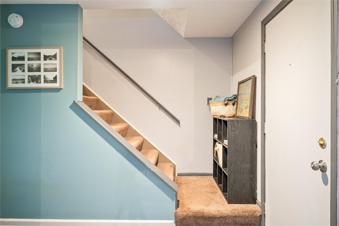 102 Montclair Drive Irondequoit, NY 14617 - Photo 20 of 50