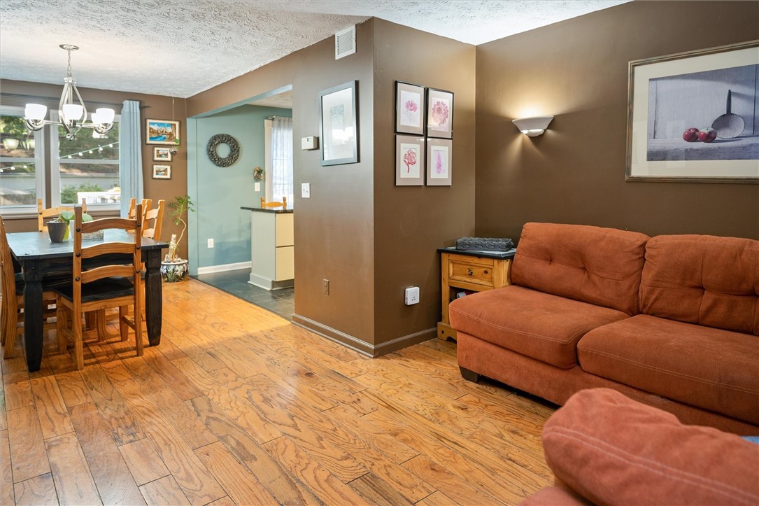 102 Montclair Drive Irondequoit, NY 14617 - Photo 23 of 50