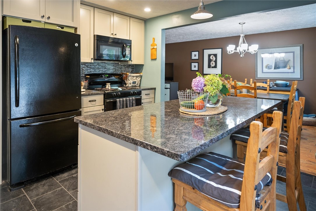 102 Montclair Drive Irondequoit, NY 14617 - Photo 31 of 50