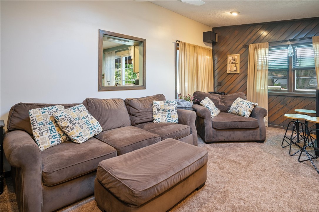 102 Montclair Drive Irondequoit, NY 14617 - Photo 33 of 50