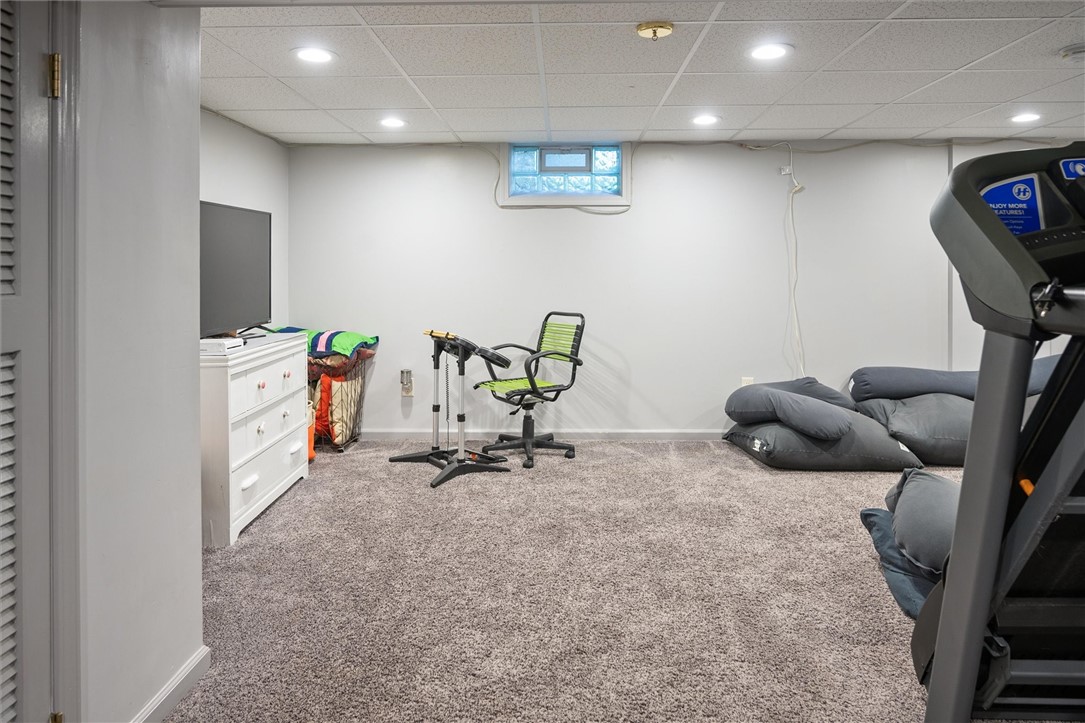 102 Montclair Drive Irondequoit, NY 14617 - Photo 44 of 50