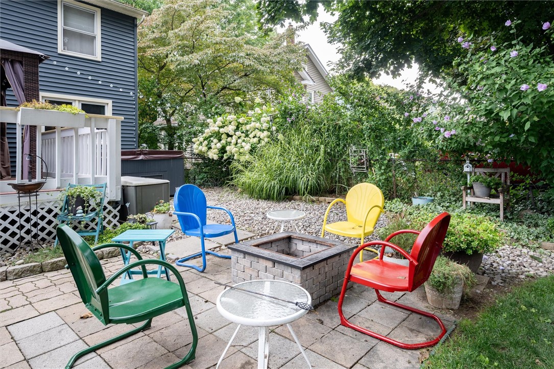 102 Montclair Drive Irondequoit, NY 14617 - Photo 6 of 50