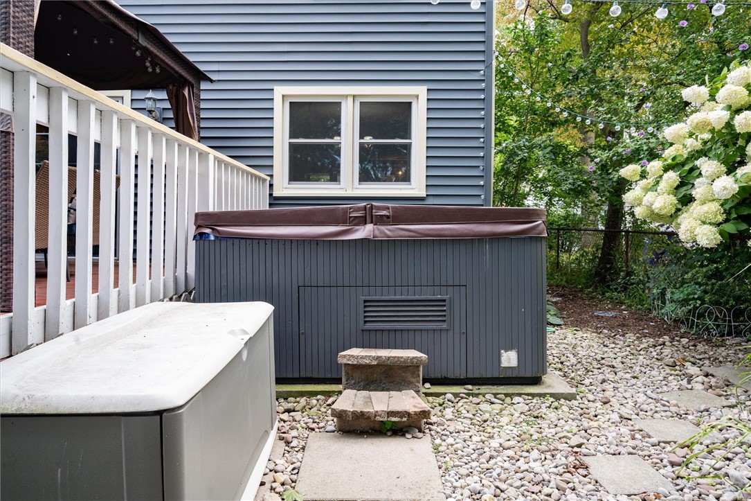 102 Montclair Drive Irondequoit, NY 14617 - Photo 8 of 50