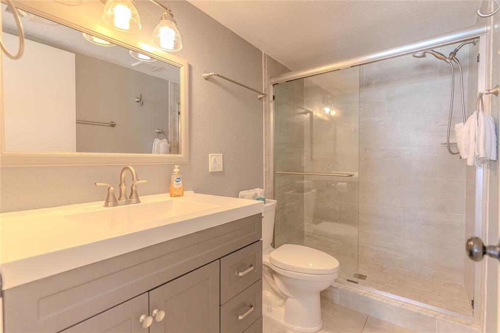 20040 Gulf Boulevard, Unit 402 Indian Rocks Beach, FL 33785 - Photo 18 of 32