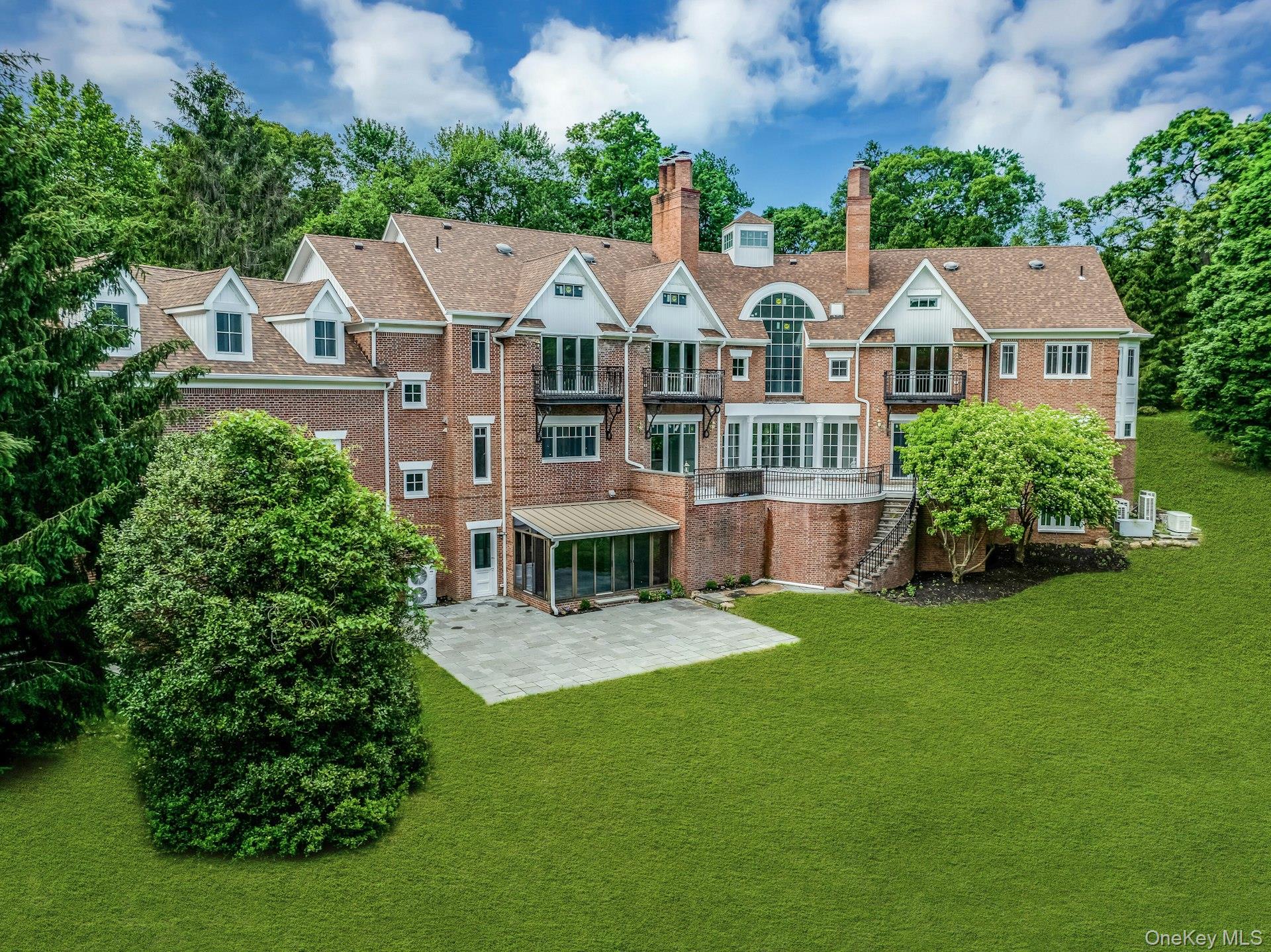 12 Saddle Ridge Road Old Westbury, NY 11568 - Photo 43 of 50