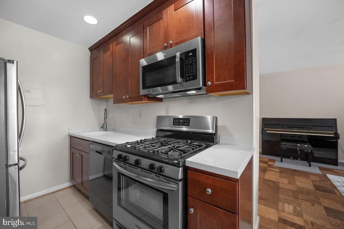 8601 Manchester Road, Unit 222 Silver Spring, MD 20901 - Photo 20 of 40 Gallery Image 20