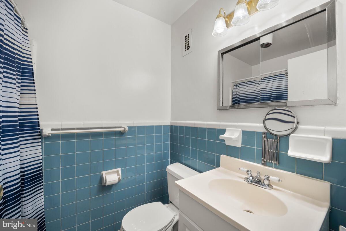 8601 Manchester Road, Unit 222 Silver Spring, MD 20901 - Photo 27 of 40 Gallery Image 27