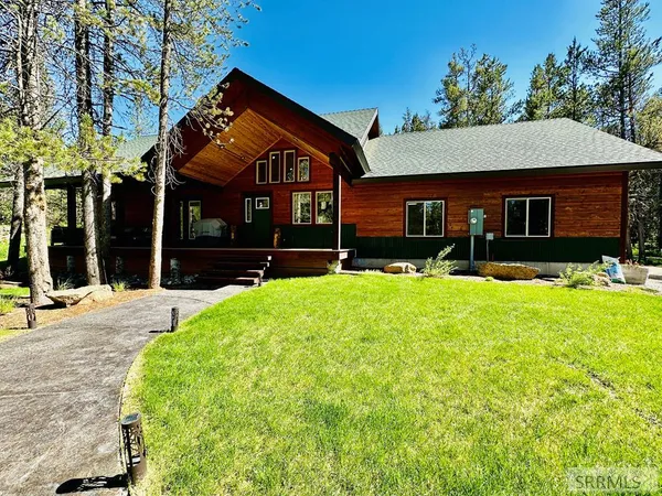 $639,900 | 3494 Evergreen Lane, Island Park, ID 83429