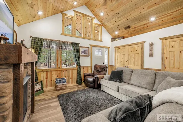 $639,900 | 3494 Evergreen Lane, Island Park, ID 83429