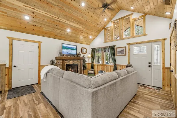 $639,900 | 3494 Evergreen Lane, Island Park, ID 83429