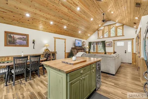 $639,900 | 3494 Evergreen Lane, Island Park, ID 83429