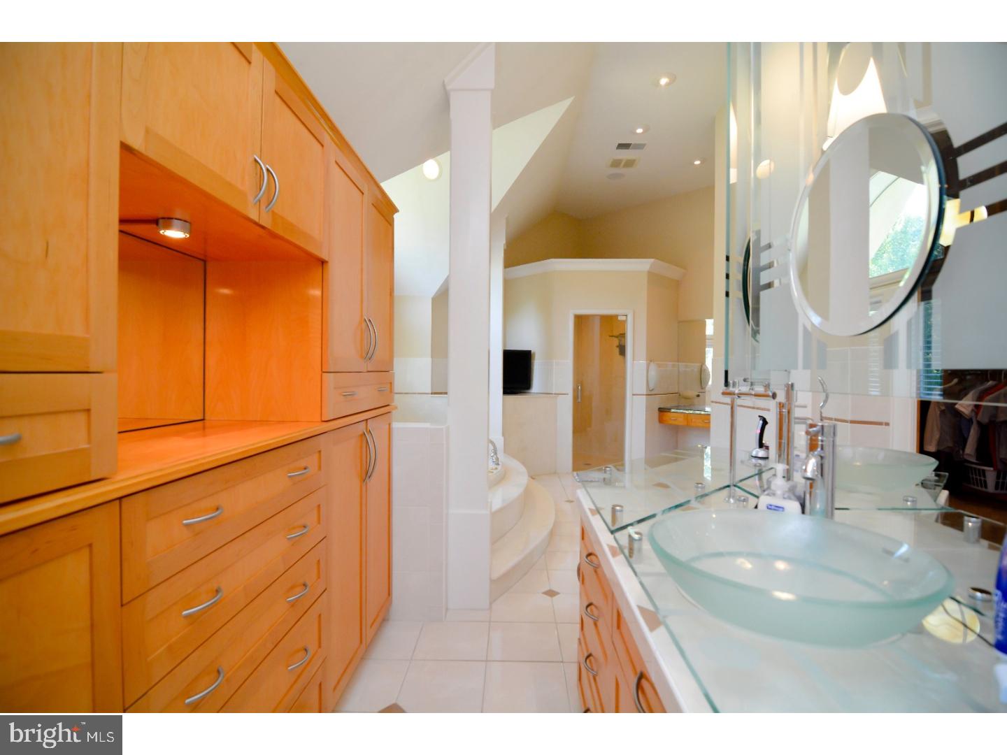 3520 Manor Road Bethlehem, PA 18020 - Photo 14 of 25 Gallery Image 14
