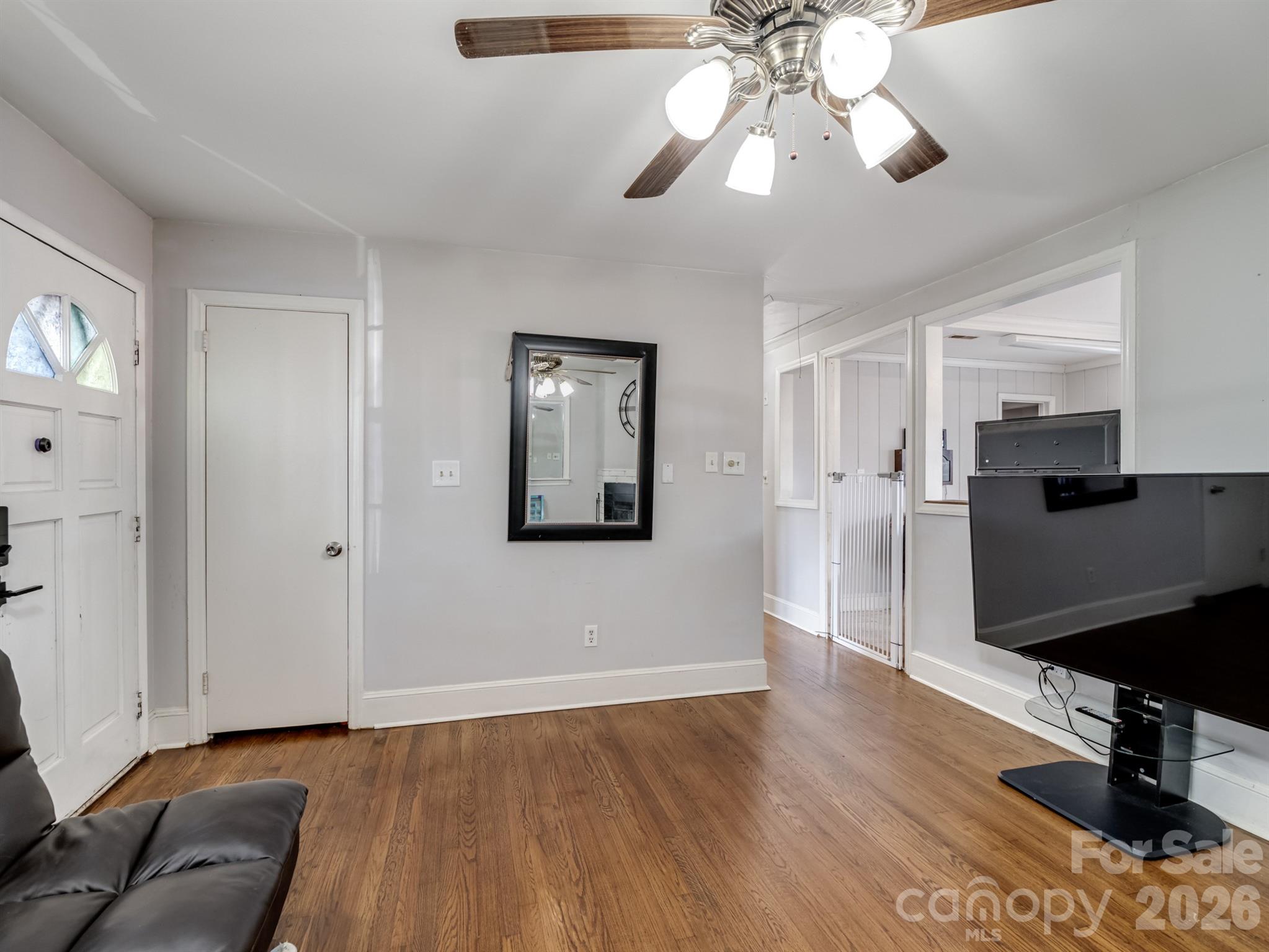 1500 Collier Court Charlotte, NC 28205 - Photo 6 of 22