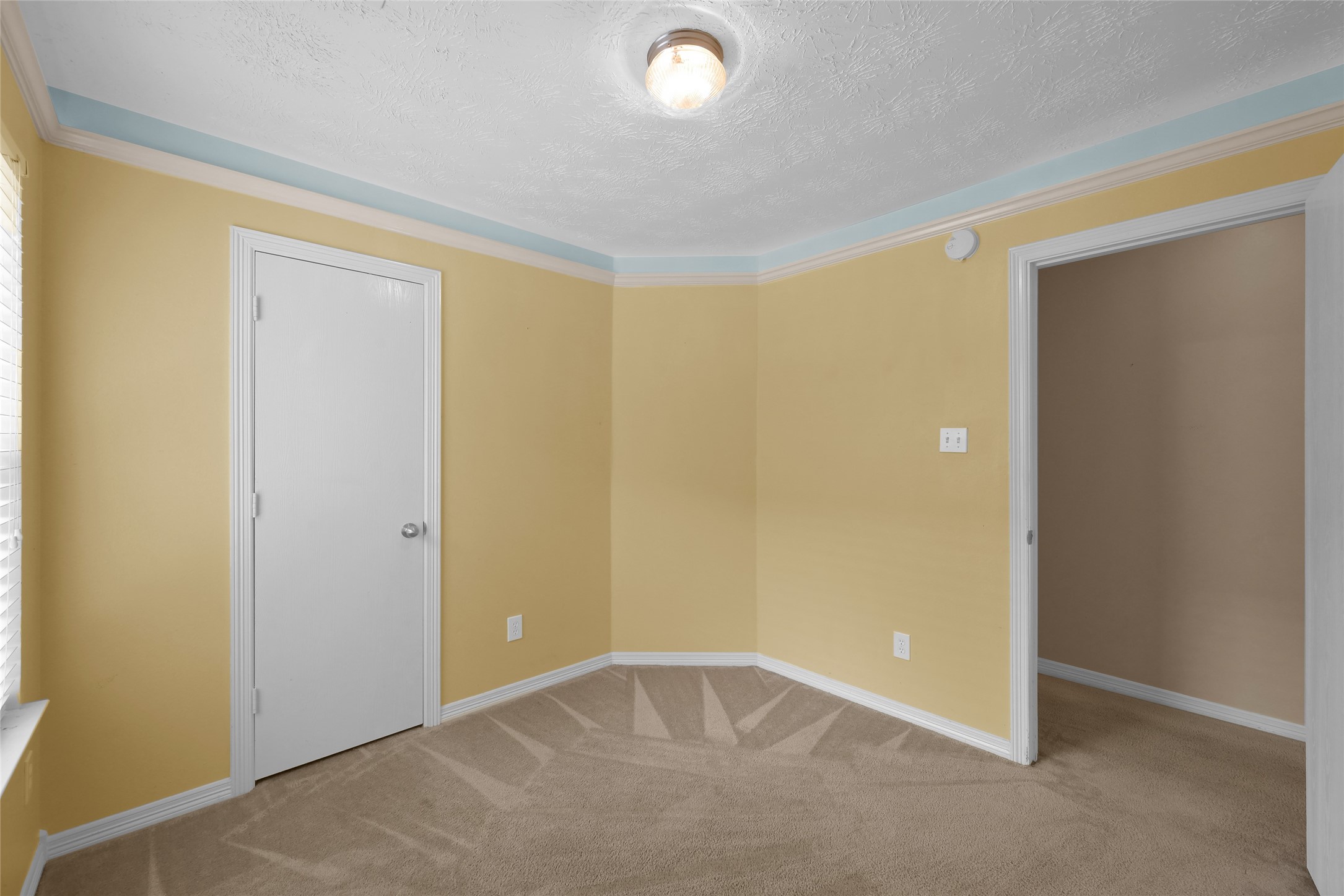 5046 Willow Point Drive Conroe, TX 77303 - Photo 29 of 44 a view of an empty room
