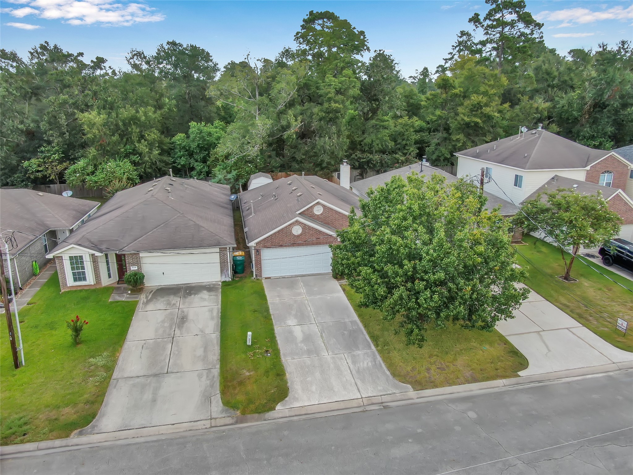 5046 Willow Point Drive Conroe, TX 77303 - Photo 40 of 44 an aerial view of a house