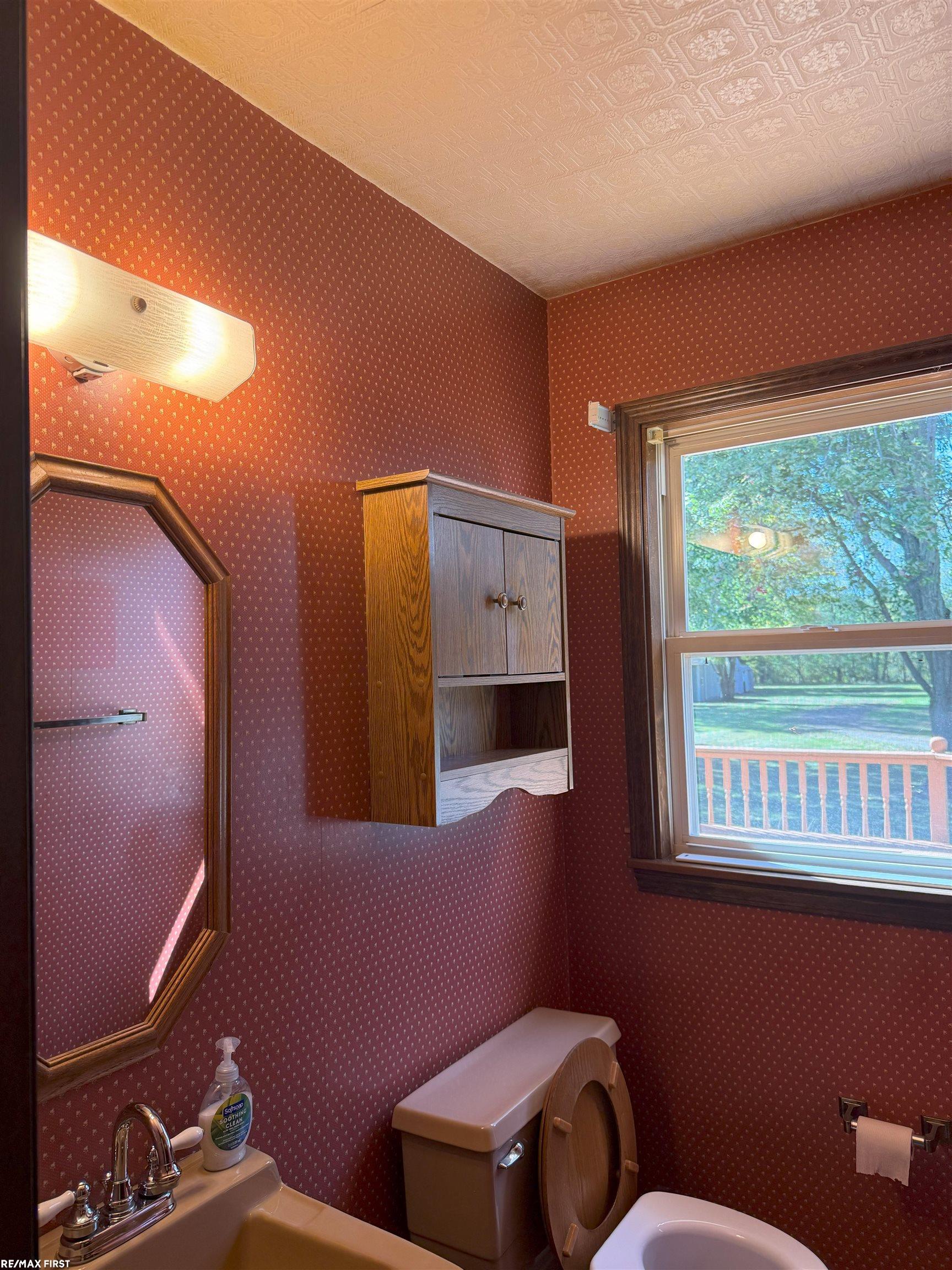 3880 Kidder Road Almont, MI 48003 - Photo 13 of 31