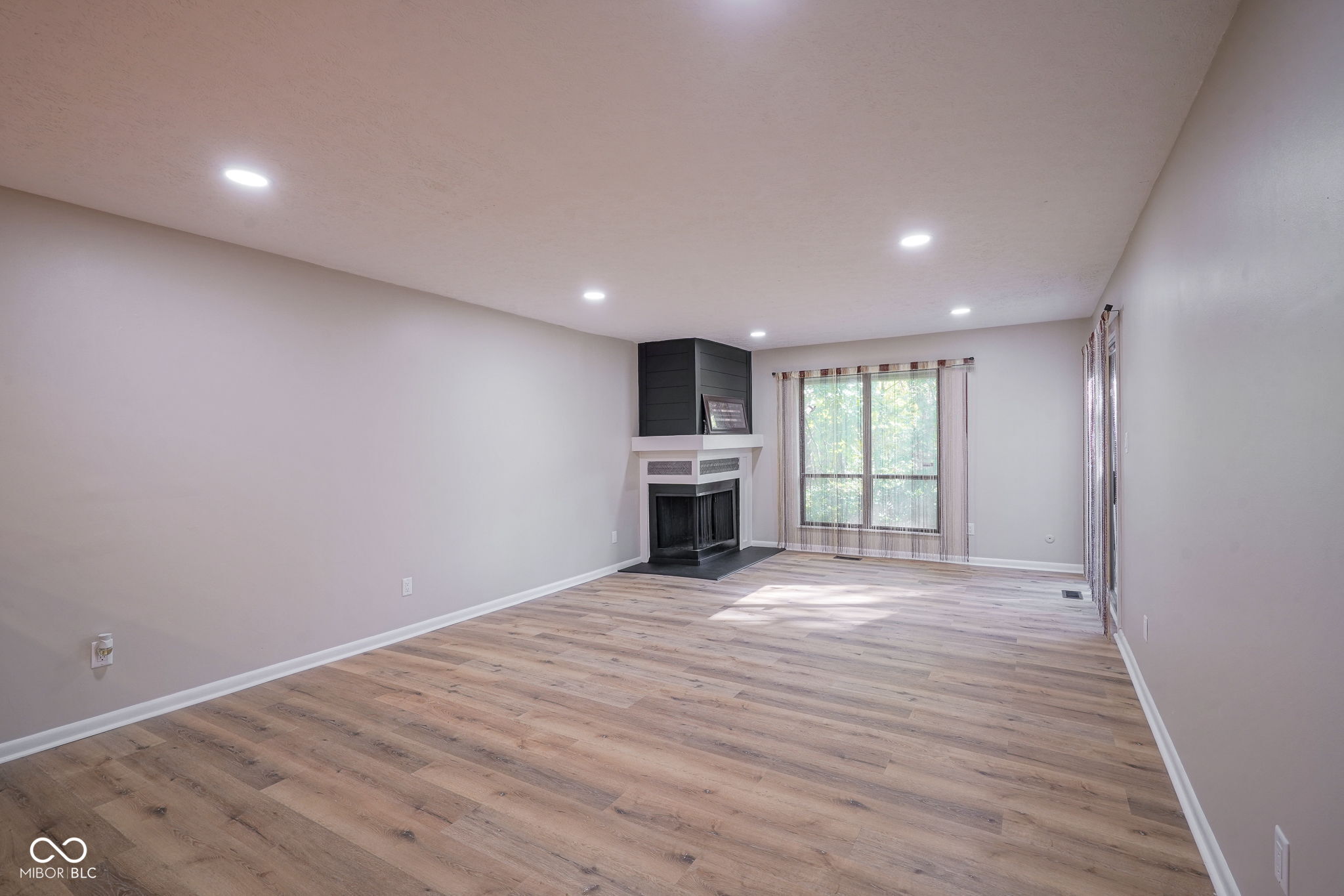 4235 Foxglove Trace Indianapolis, IN 46237 - Photo 16 of 54