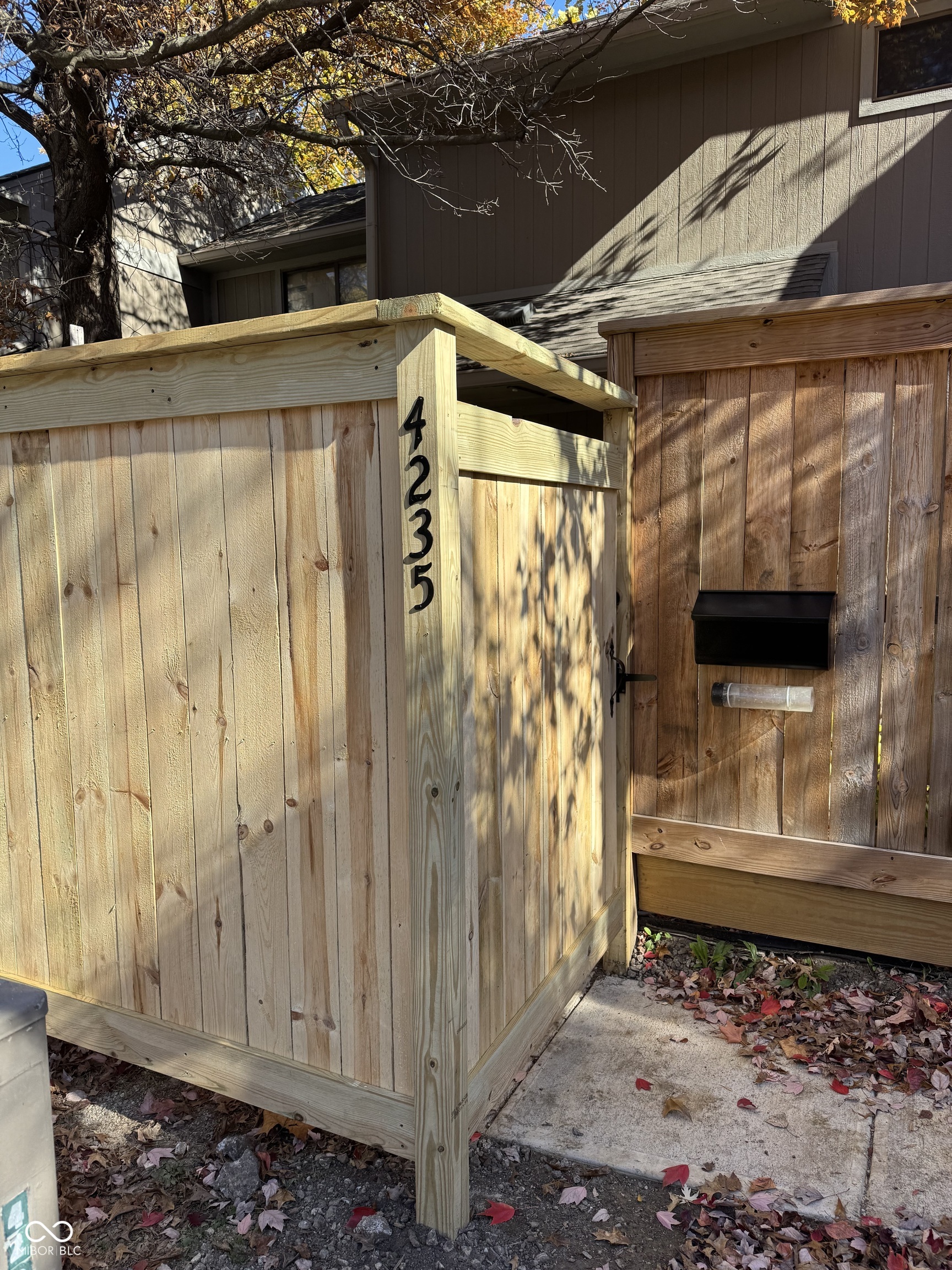 4235 Foxglove Trace Indianapolis, IN 46237 - Photo 3 of 54