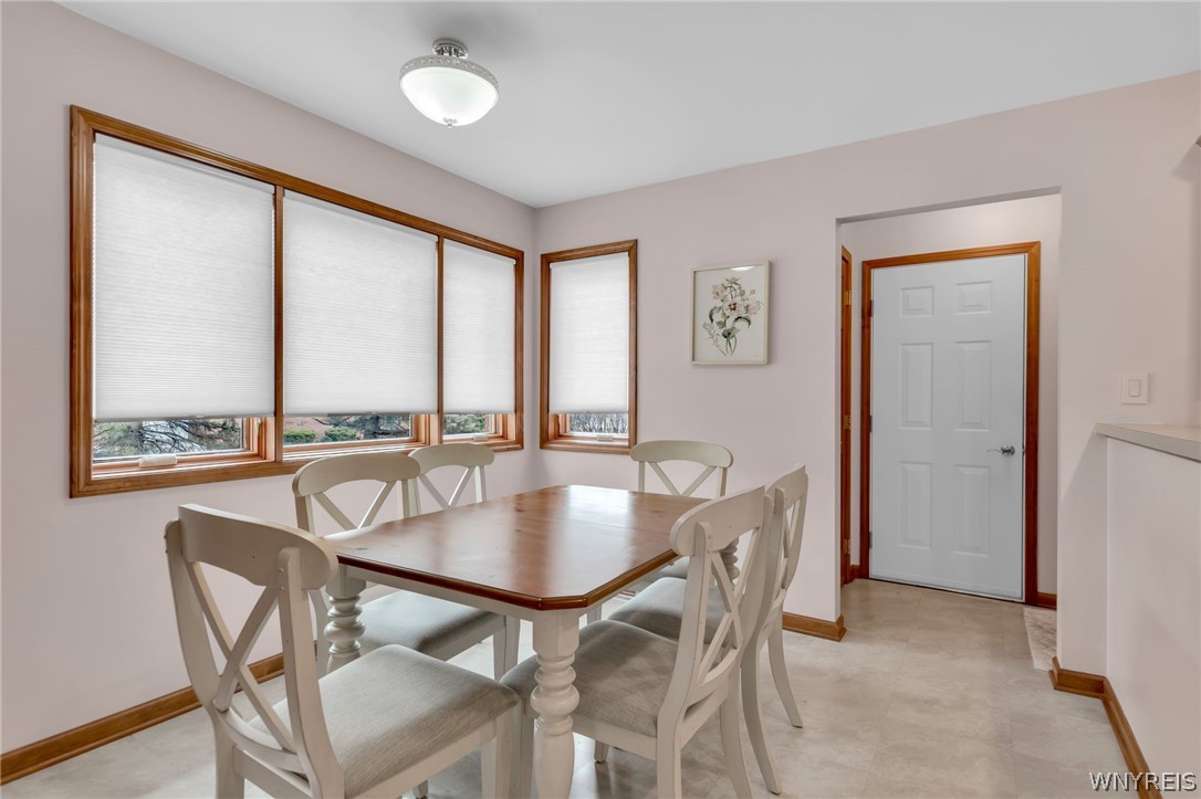 809 Carriage Lane Lewiston, NY 14092 - Photo 19 of 50