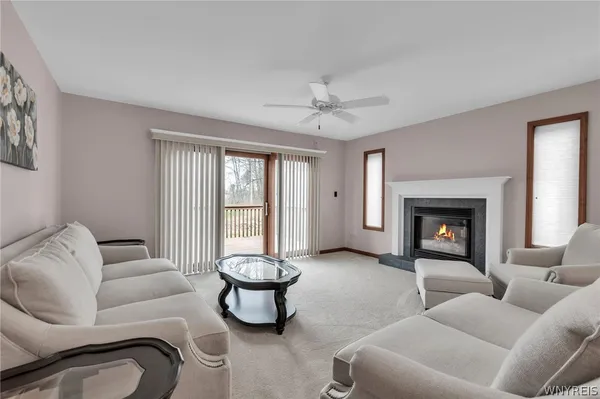 $329,999 | 809 Carriage Lane, Lewiston, NY 14092