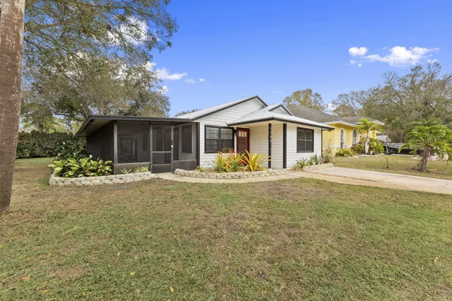 $325,000 | 3585 Southeast 8th Street, Okeechobee, FL 34974