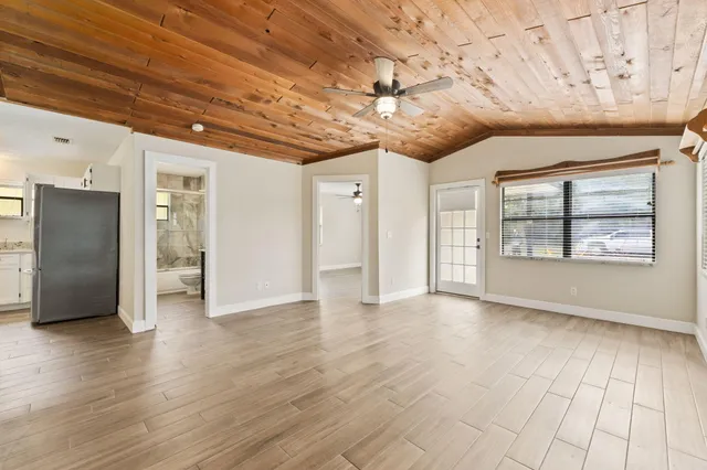 $325,000 | 3585 Southeast 8th Street, Okeechobee, FL 34974