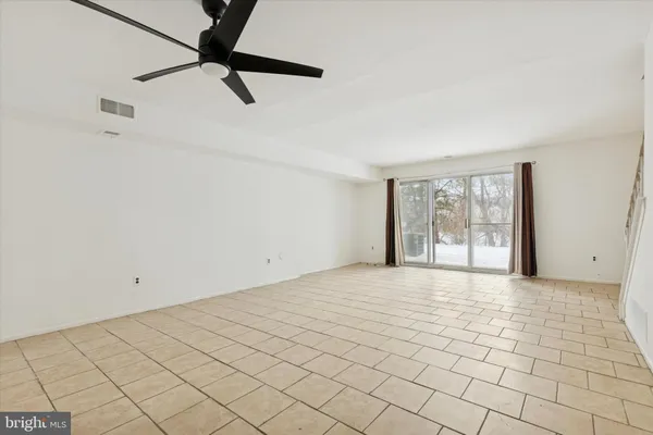 $2,400 | 21 Cavendish Drive, Unit 21, Ambler, PA 19002