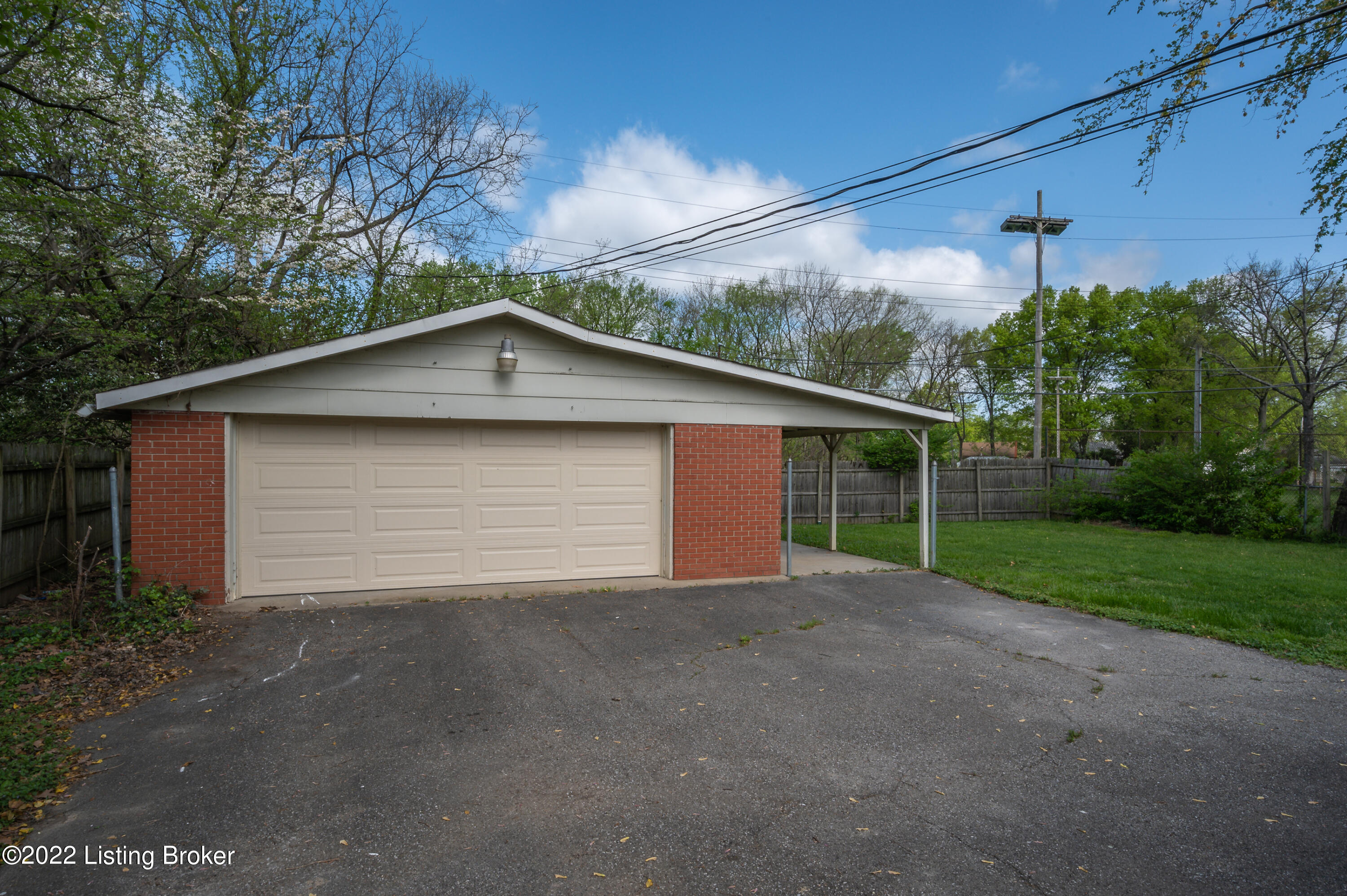 3116 Radiance Road Louisville, KY 40220 - Photo 23 of 26 Radiance Rd 3116-FCP-23