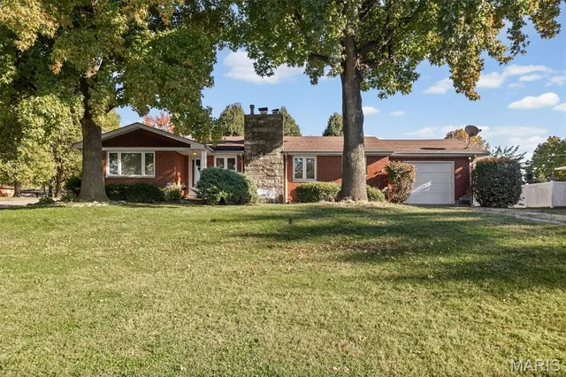 $179,000 | 6040 Old Alton Road, Granite City, IL 62040