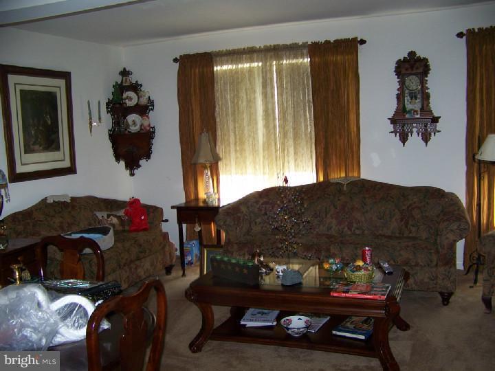7 Carriage House Road Pottstown, PA 19465 - Photo 5 of 7 Gallery Image 5