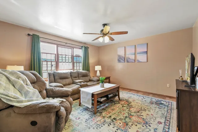 $295,000 | 29 Murphy Place, Pittsfield, MA 01201