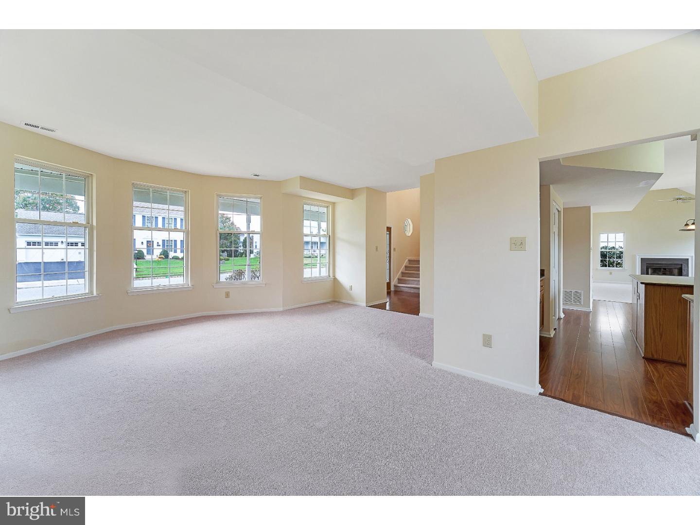 7 Almond Road Burlington, NJ 08016 - Photo 8 of 25 Gallery Image 8