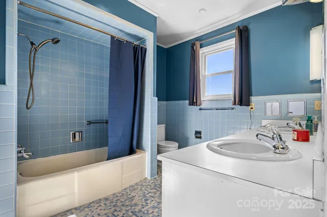 $425,000 | 1045 Cajah Mountain Road, Granite Falls, NC 28630