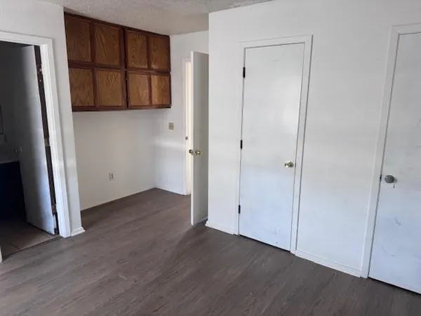 $1,000 | 1435 26th Street Northeast, Unit 1435, Paris, TX 75460