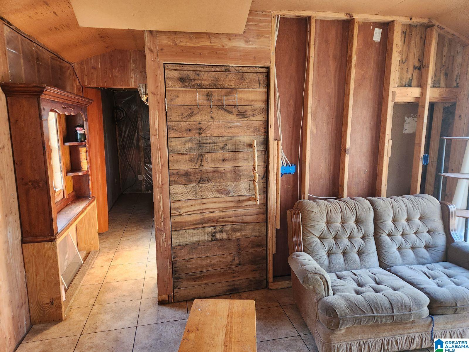 1062 Reid Road Oneonta, AL 35121 - Photo 3 of 12 Gallery Image 3