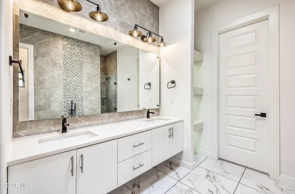 $850,000 | 5620 River Run Street, El Paso, TX 79932