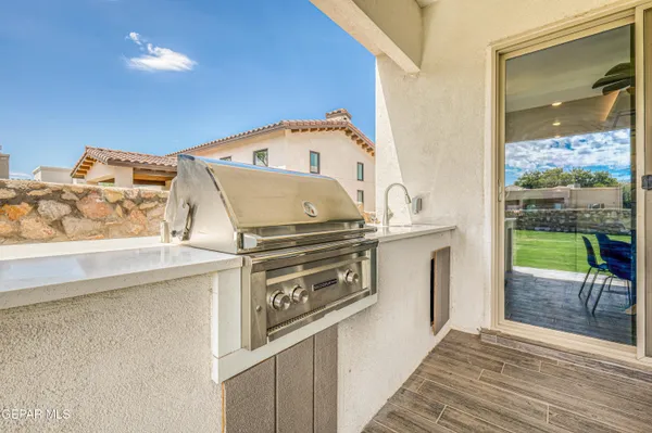 $850,000 | 5620 River Run Street, El Paso, TX 79932